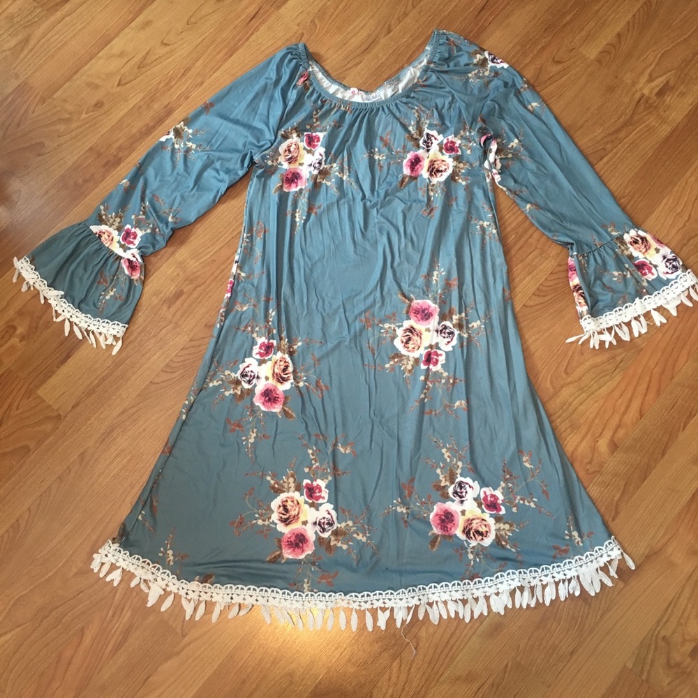 NWOT floral dress
